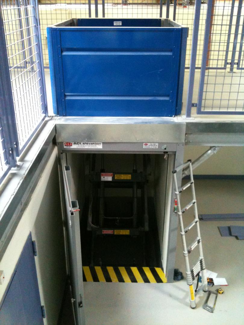 Fabricant d'élévateurs, Avignon